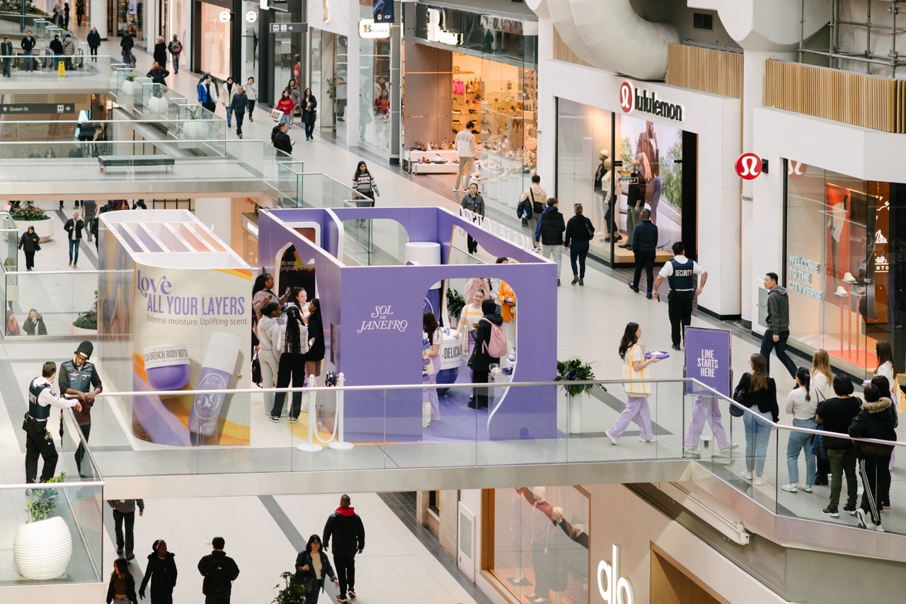 Sol de Janeiro pop-up viewed from mall level