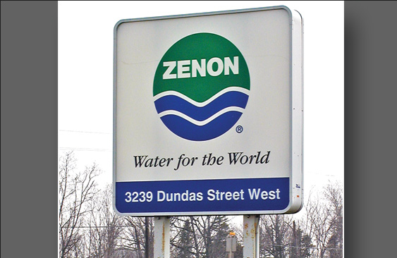Zenon illuminated roadside sign